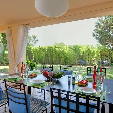 Coma-ruga Sleeps 6 Pool Wifi